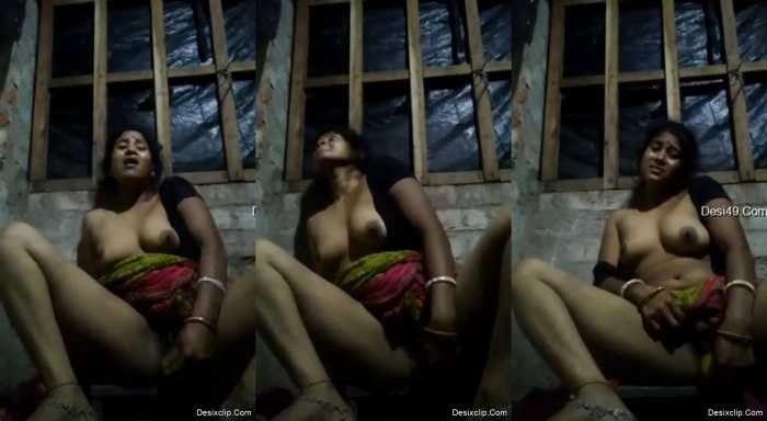 Watch Desi Village Bhabhi Orgasm By Masturbation