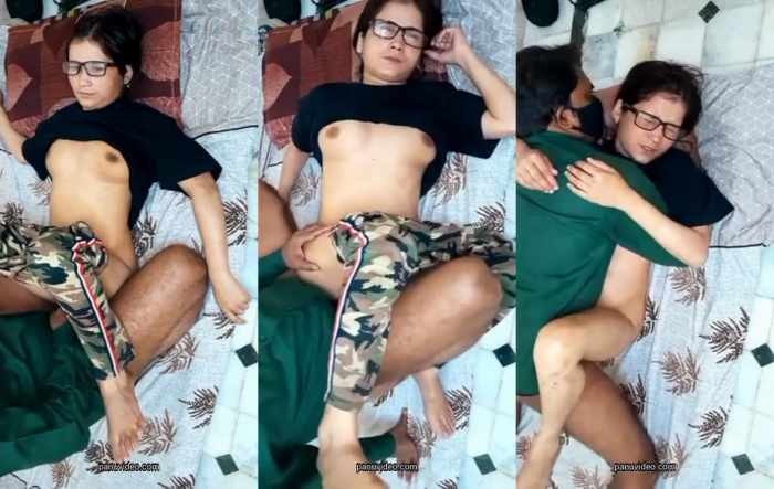 Watch Chasmis Ladki Ki Chudai